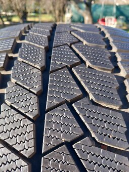 245/40 r20 zimné pneumatiky - 8