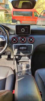 Mercedes-Benz A45 AMG - 8
