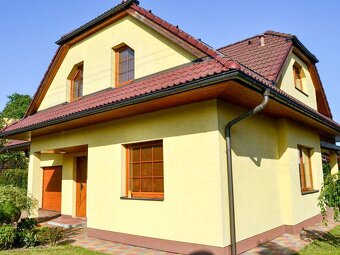 Ponúkame profesionálne maľovanie fasád - 8