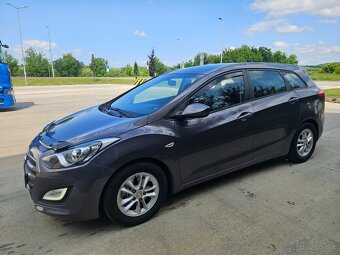 HYUNDAI I30 combi - 8