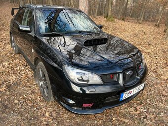 Subaru Impreza wrx sti - 8
