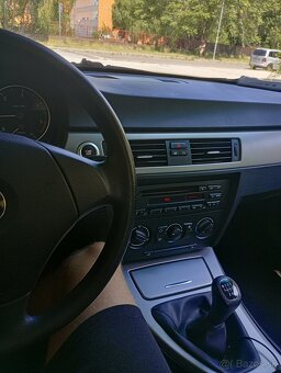 BMW E90 318d 90kw - 8