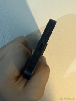 Predám iPhone 15 PRO 128GB Black Titanium stav 8/10 - 8