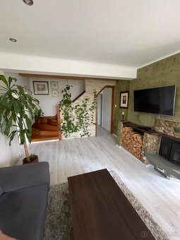 Rodinný dom s bazénom vo Veľkej Lehôtke - 8