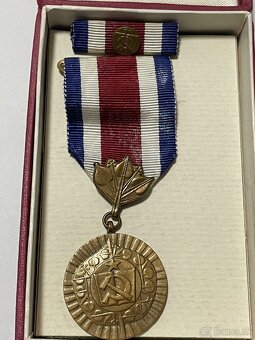 Plakety/medaile (2) - 8