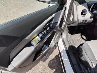 Chevrolet Cruze 1,6 LS LPG - 8