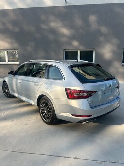 Skoda superb 3 combi 2 TDi 110 kW dsg - 8