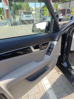 Mercedes C220 CDI - 8