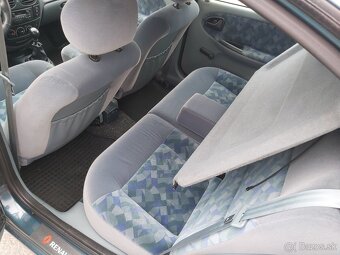 Renault Mégane 1.4e RT - 8
