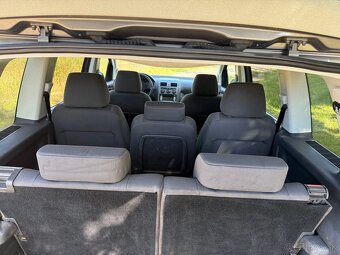 Volkswagen Touran 1.9 TDi 7-miestne Facelift - 8