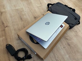 15.6"/HP Notebook/Ryzen 7/32GB RAM DDR4/256GB M.2 NvMe/AMD - 8