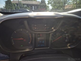 Chevrolet Orlando - 8