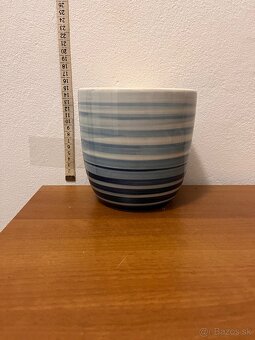 Kvetináče pekné - 8