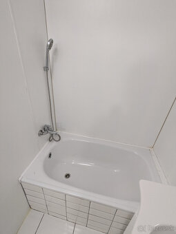 1 izb. byt na Terase, Humenská ul, zariadený, čiast.rekonšt. - 8