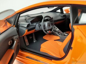 1:12 - Lamborghini Huracán LP610-4 (2014) - AUTOart - 1:12 - 8
