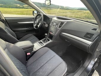 Subaru Legacy 2.0 110kW, benzín, rok výroby 2010 - 8