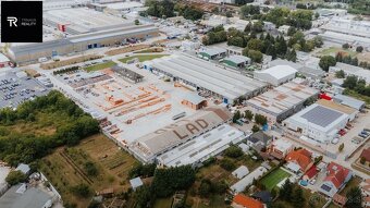 Moderný a Komerčný areál na predaj - možnosť rozdeliť na čas - 8