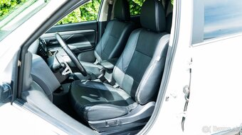 Mitsubishi Outlander 2.2 DI-D Instyle A/T - 8