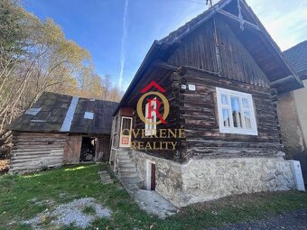 Útulná drevenička v tichej časti obce Komjatná - 8