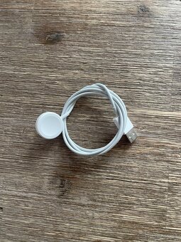 Apple Watch SE 1. generácie 40mm Gold - 8