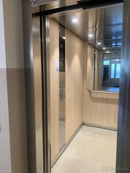 Moderný 2 - izb. byt s balkónom na Strede, P.B. - 8