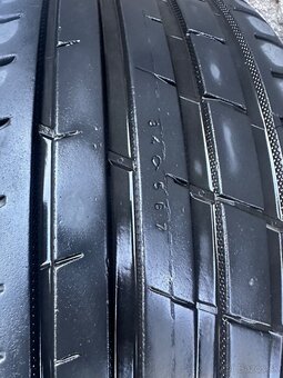 R19 235/35 nokian - 8