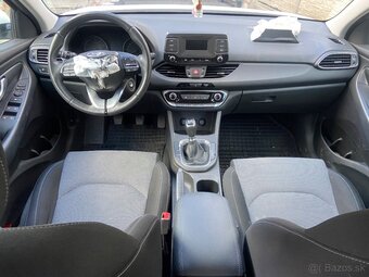 HYUNDAI I30 CW rok 2022 - 8