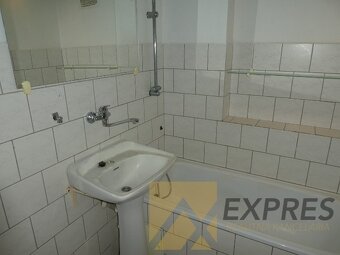 RK EXPRES - PREDANÝ 2 izbový byt v Handlovej. - 8