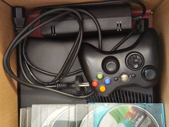 XBox 360 Slim, 16GB, zdroj, gamepad + hry - 8