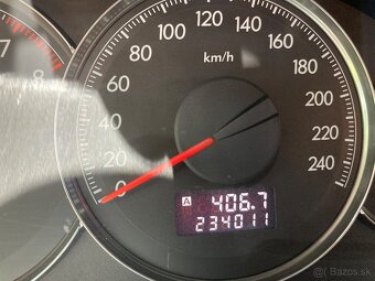 Subaru legacy - 8