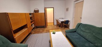 Moderný, zariadený 2 i byt, ihneď voľný v centre mesta Šaľa - 8