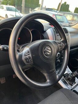 Suzuki Grand Vitara 1.9 DDis 4x4 = 159356km, Bez korozie = - 8