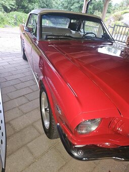Ford Mustang Cabriolet z roku 1966 - 8