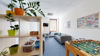 Flexibilné obchodné priestory v centre Trnavy – až 14 miestn - 8