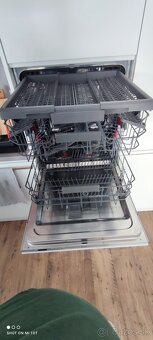 Vstavaná umývačka riadu Whirlpool - 8