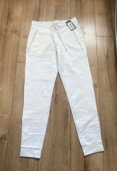 Emporio Armani tepláky - 8