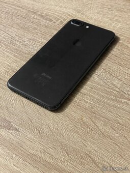 iPhone 8 Plus / 256GB Black prasknutý displej - 8
