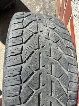 225/40 R18 - 8