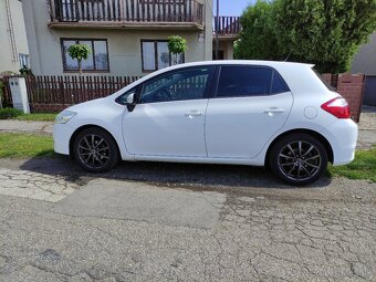 Toyota Auris 1.6 VVt-i, 97 kW, 6 stupňový automat - 6MM - 8