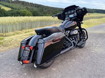 Harley Davidson STREET GLIDE - 8