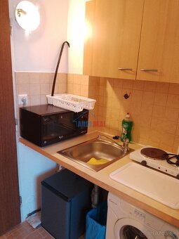 ČSL. PARAŠUTISTOV pri OC SLIMÁK a bl. POLUS/ VIVO - 8