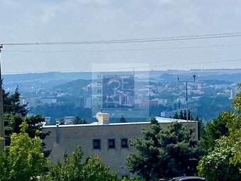 NA PREDAJ STAVEBNÝ POZEMOK NITRA - ZOBOR, HORNOZOBORSKÁ UL. - 8