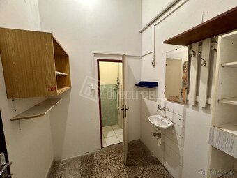 Kancelárske a obchodné priestory v známej štvrti Popr… - 8