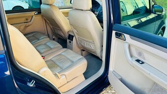 Volkswagen Touran 2.0TDI - 8