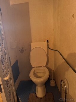 Murovaná záhradná chatka s výhľadom na Kráľovu hoľu – DUBINA - 8