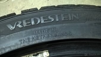 2 ks ZIMNÉ PNEU 225/40 R18 92W XL M+S VREDESTEIN cca 7-8 mm - 8