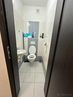 Kompletne zariadený 2-izbový byt s predzáhradkou - 8