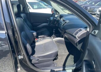 Mitsubishi Outlander 2.2 DI-D 4x4 7 MÍST nafta manuál 130 kw - 8