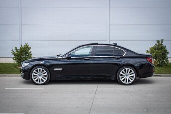 BMW 730d LCI xDrive, Soft-close, Webasto, Nové rozvody - 8