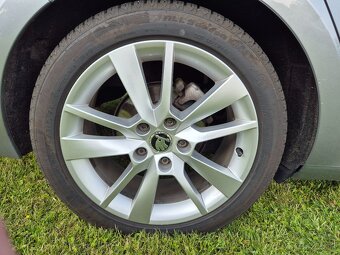 Škoda oktáva 3 generácia 1,6 TDI 85kw - 8